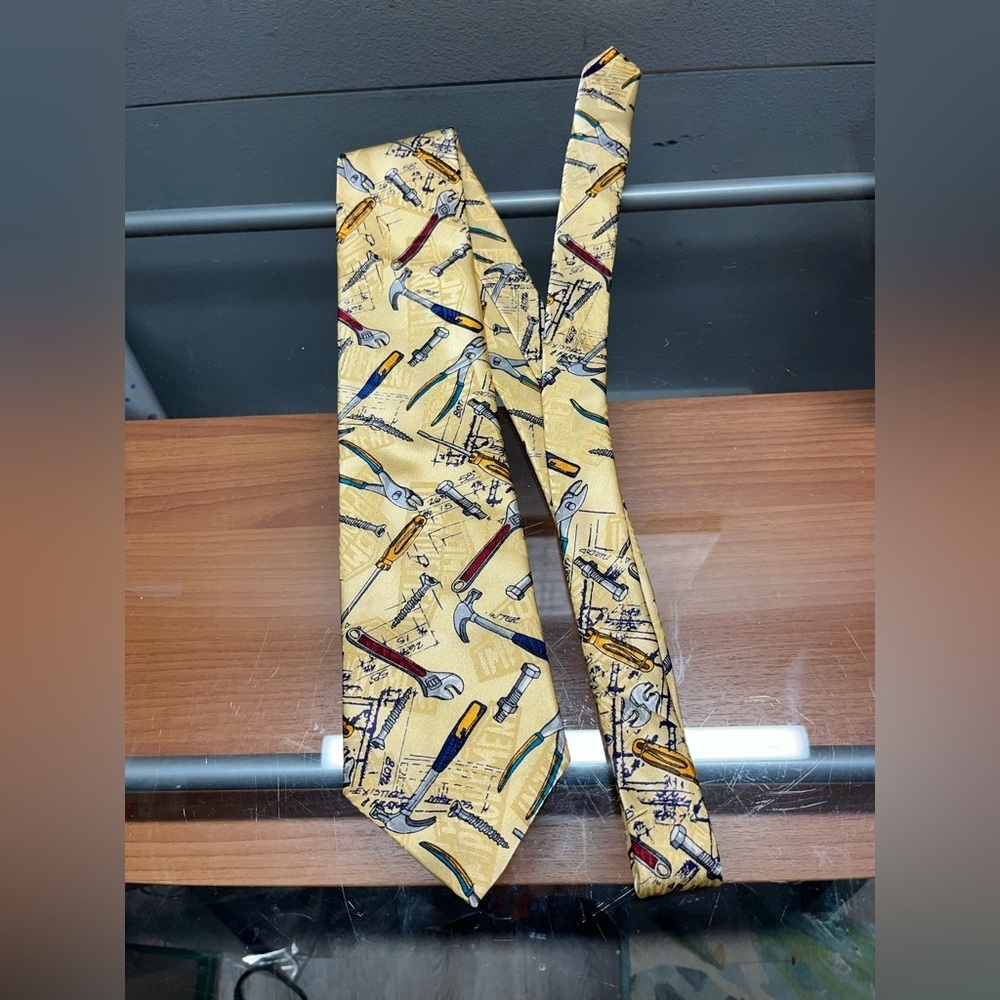 Vintage 90's Home Improvement Tie
